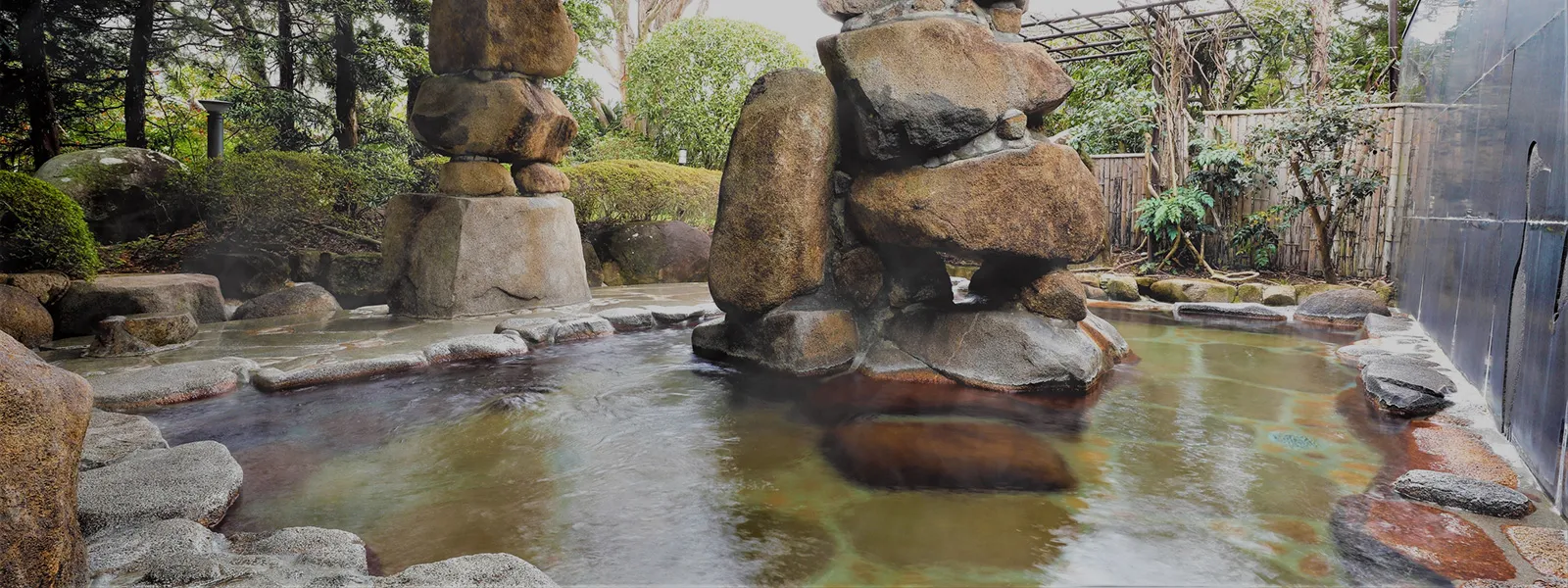 美人の湯 露天風呂